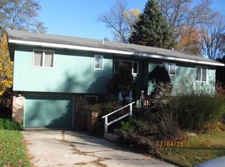 410 E River St, Whitehall, MI 49461