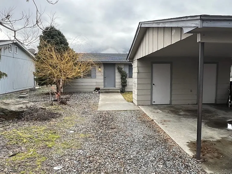 306 2nd St SE — Photo 11