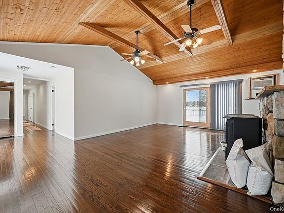 5th image of 63 Lakeside Trail