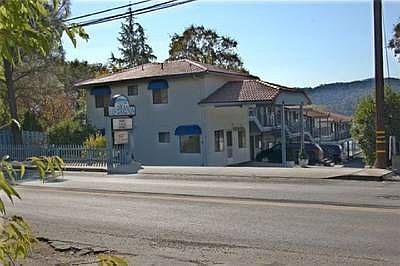 1st image of 13865 Lakeshore Dr