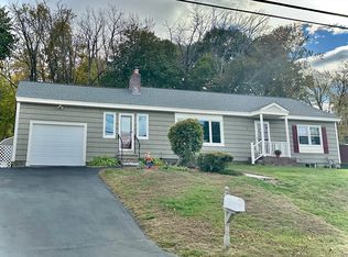 11 View St, Dracut, MA 01826