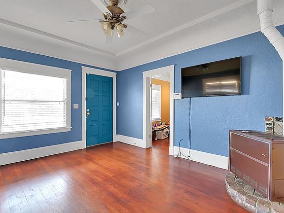 4th image of 810 H St