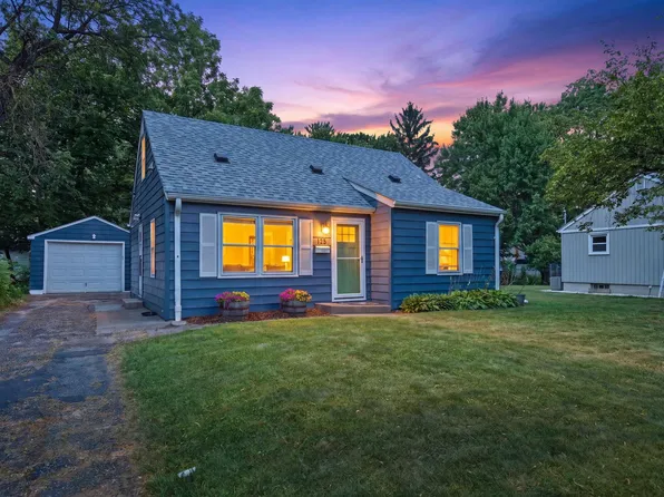 128 18th Ave N, Hopkins, MN 55343