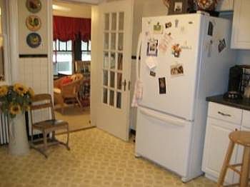 4th image of 7462 Hoover Ave