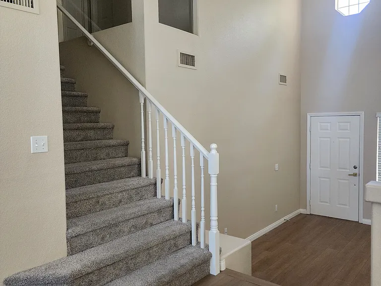 2712 Cricket Hollow Ct — Photo 6