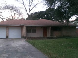 365 Huntington Dr, Baton Rouge, LA 70810