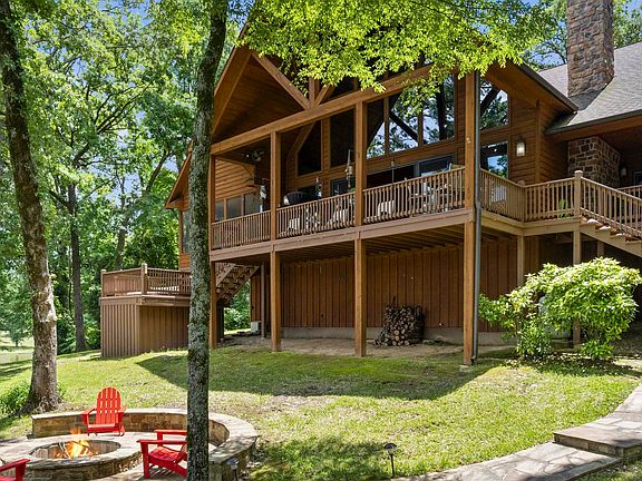 4th image of 351 Hickory Hill Ln