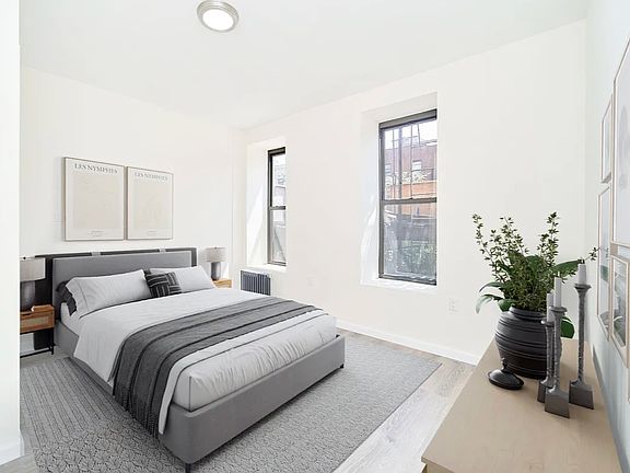 4th image of 211 Avenue A #1