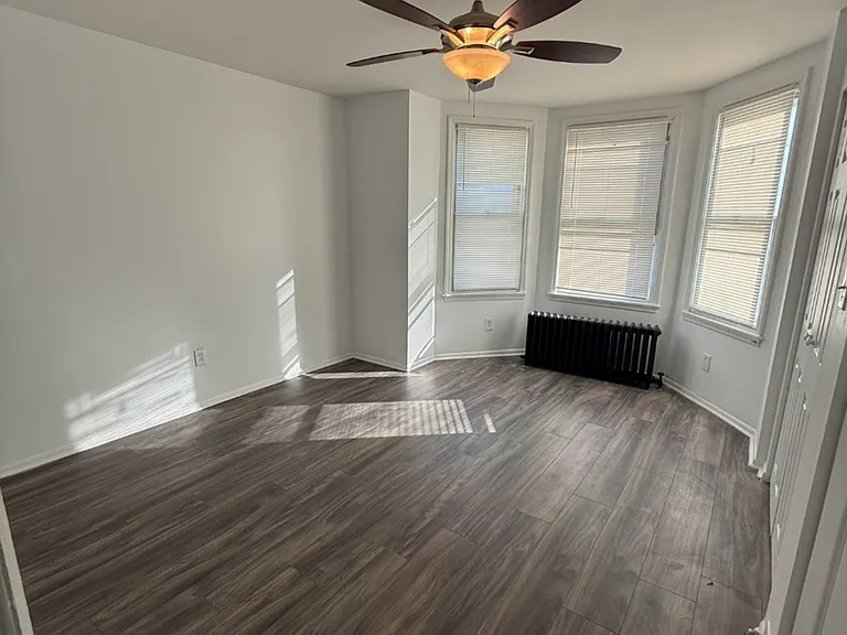 731 E Cornwall St — Photo 5