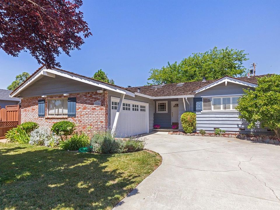 1st image of 2620 La Mirada Dr