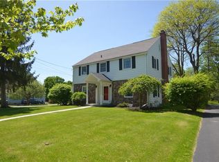114 Cornwall Dr, Syracuse, NY 13214