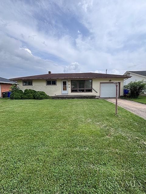 1st image of 881 Sanders Dr