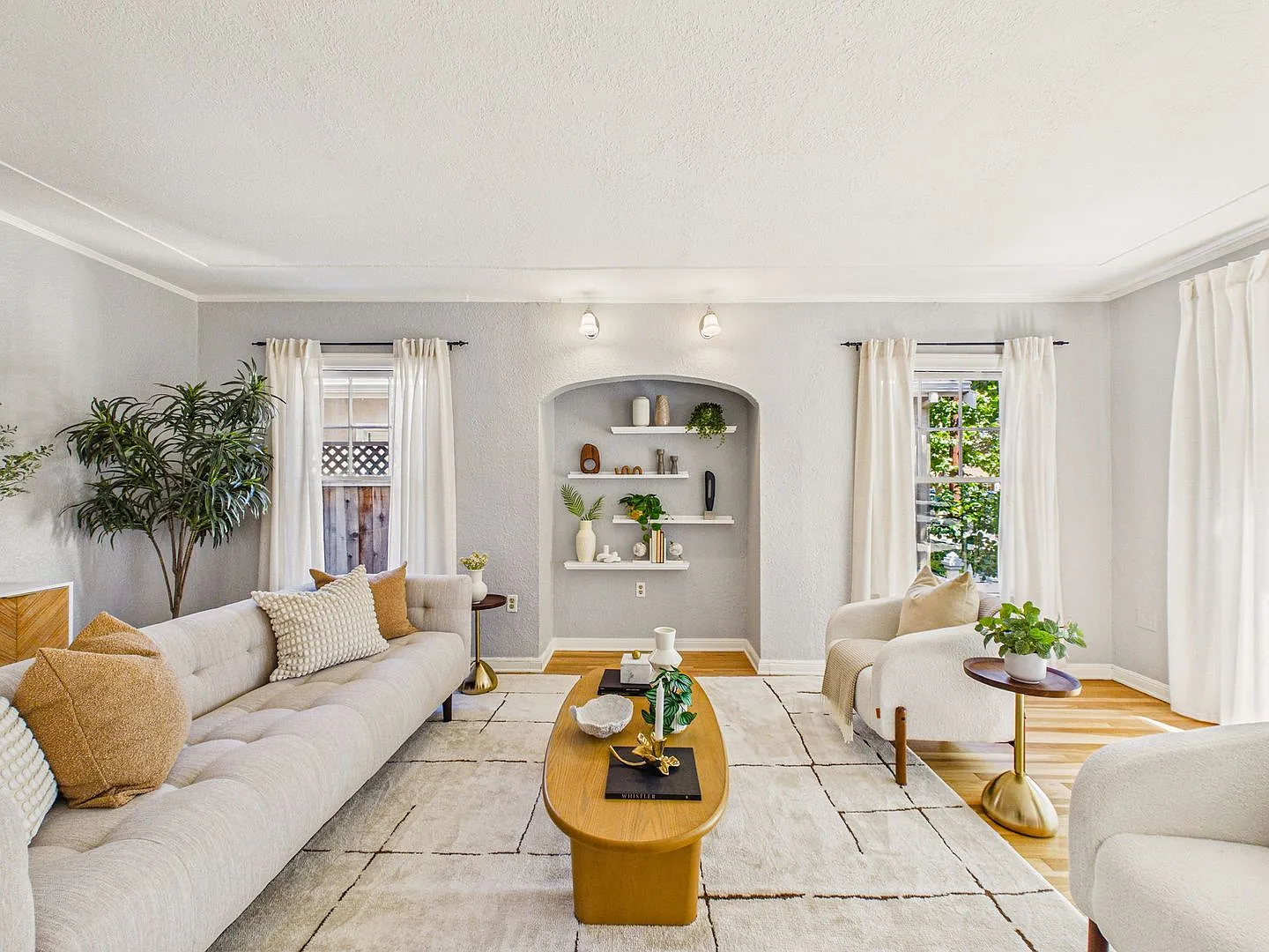 Charming 3 Bedroom 1 Bath Home in Prestigious Willow Glen Location! — Photo 4