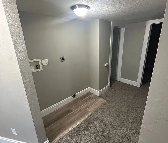704 Walker St — Photo 5