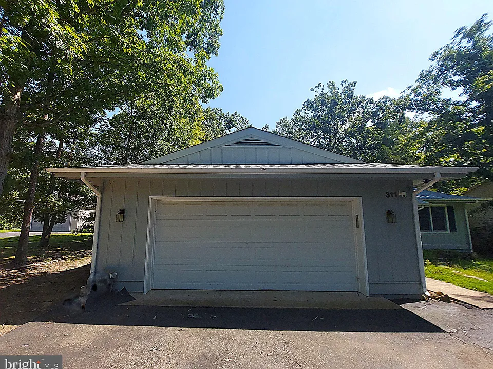 311 Yorktown Blvd