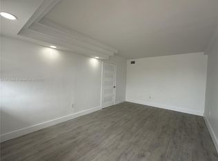 525 Meridian Ave APT 406, Miami Beach, FL 33139