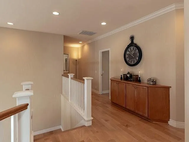 708 Jenny Ct — Photo 10