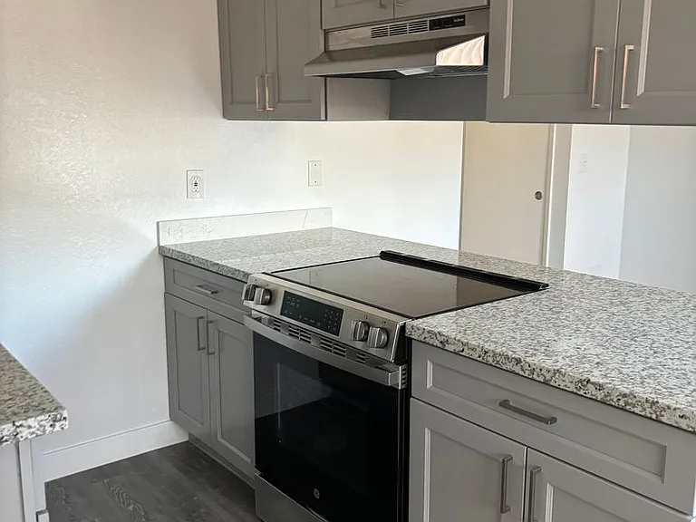 1,395 / 1br - Apartment 1 Bed 1 Bath $1,395 / Month (Sacramento, CA) — Photo 10