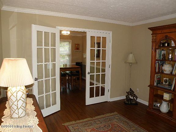 3rd image of 323 Fibles Run Ct
