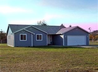 4 Shorthorn Ln, Oakville, WA 98568