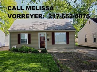 2273 E Converse Ave, Grandview, IL 62702