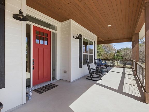 5th image of 219 Skyline Rd