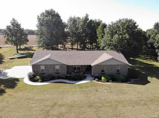 12920 Maple St, Highland, IL 62249