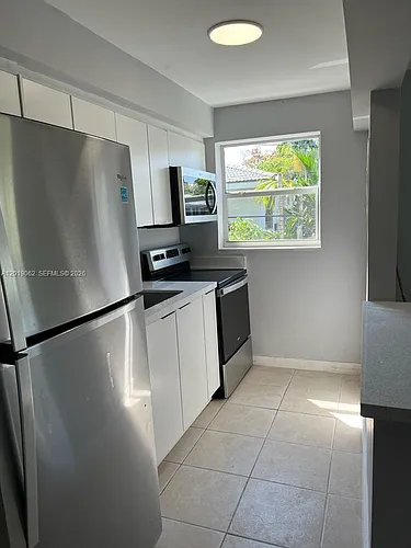 7820 NE Bayshore Ct #209 Photo 1