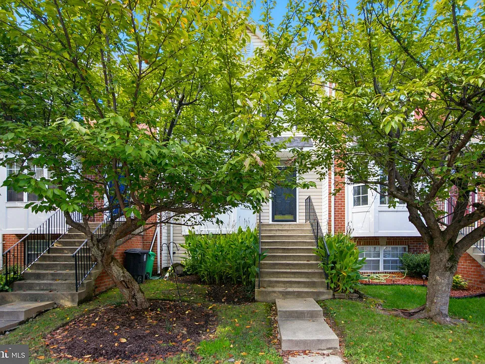 10907 Daniel Sim Ct
