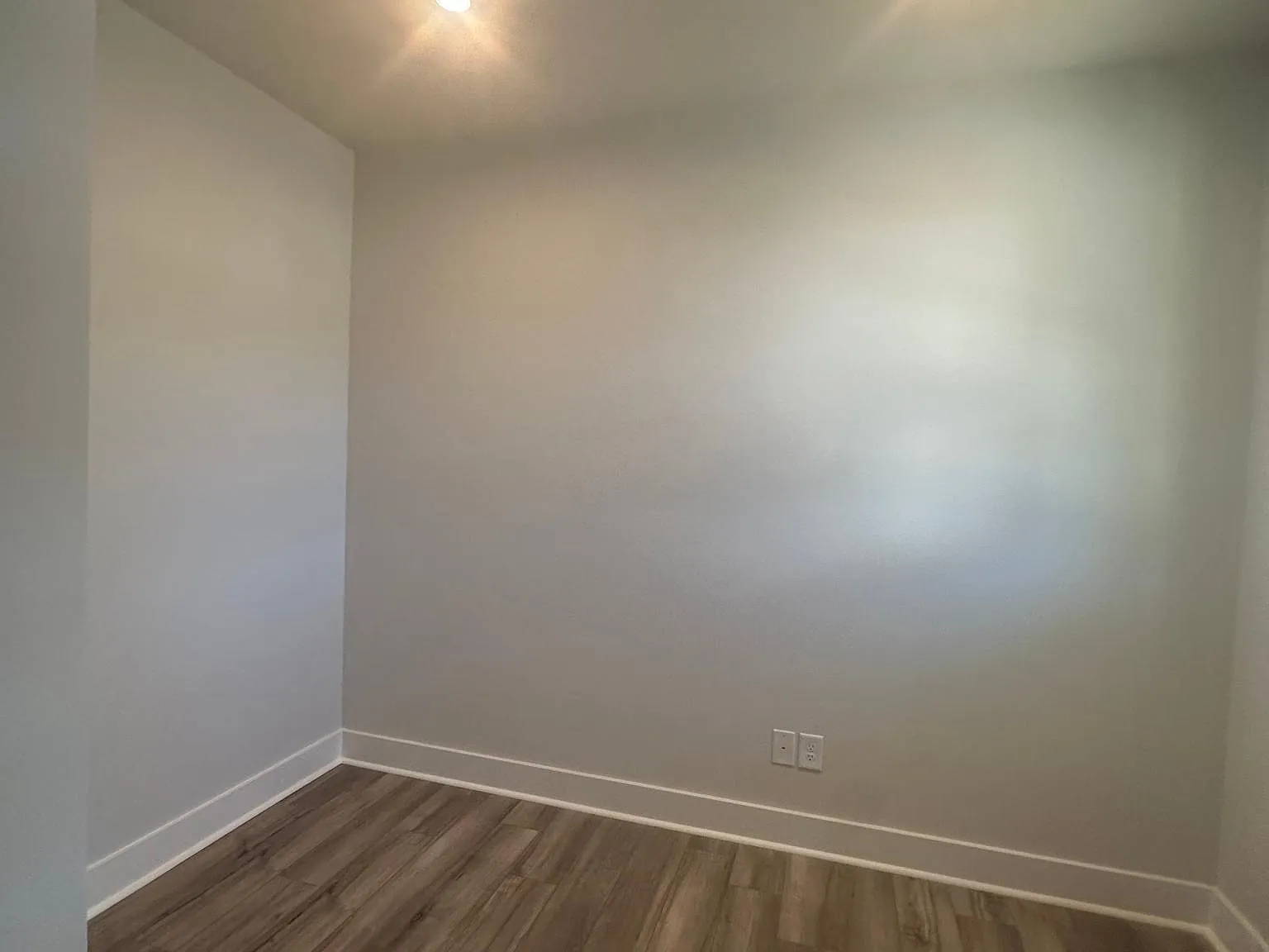 9704 Munsing Dr — Photo 3
