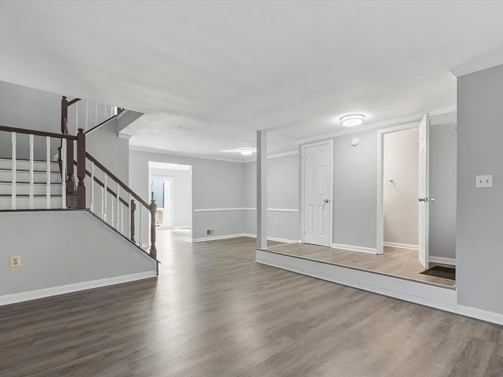 Building Photo - 11553 Hill Meade Ln