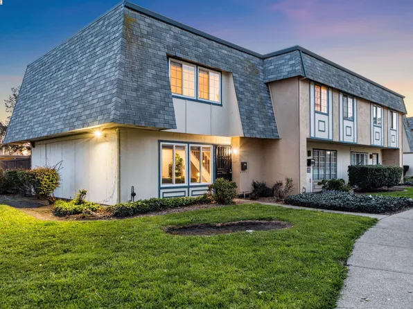 27539 Ponderosa Ct, Hayward, CA 94545