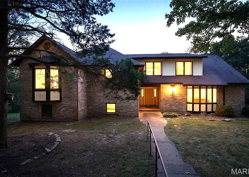 1st image of 7327 Woods Rd