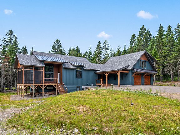 3rd image of 130 Evergreen Circle