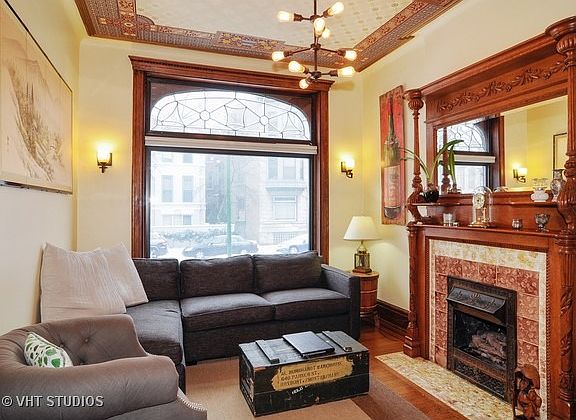 2nd image of 1150 W Wrightwood Ave