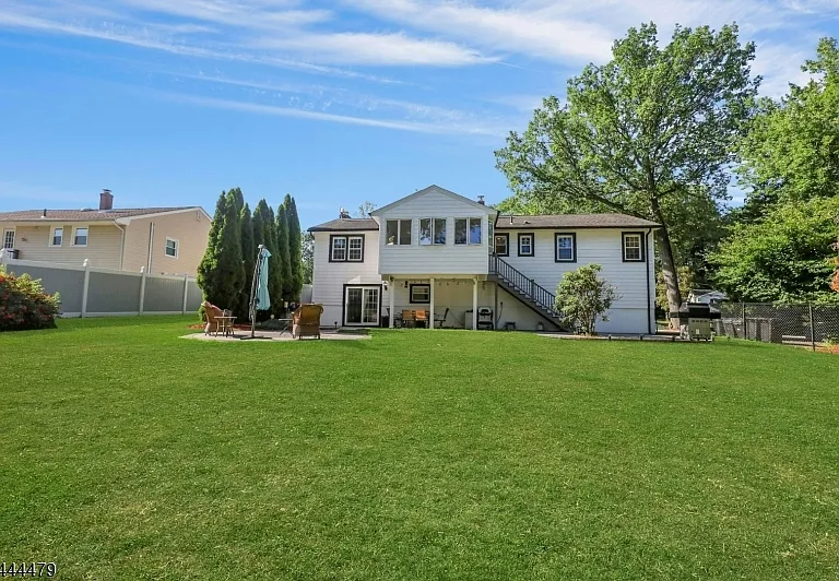11 Rande Dr — Photo 45