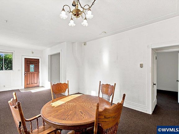 5th image of 1489 Court St NE