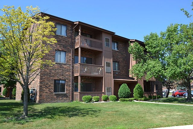 1st image of 15800 Peggy Ln APT 1