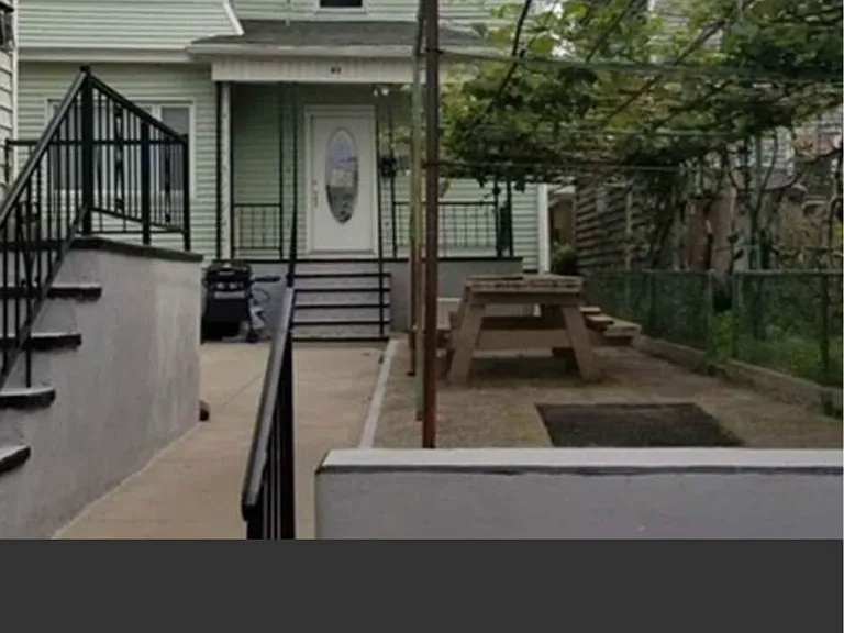 25 Buffinton St #3 — Photo 11