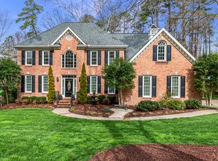 201 Greyfriars Ln, Cary, NC 27518