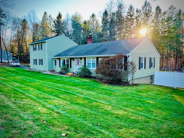 55 Pommogussett Rd, Rutland, MA 01543
