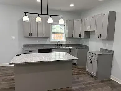 2584 Tutwiler Ave — Photo 3