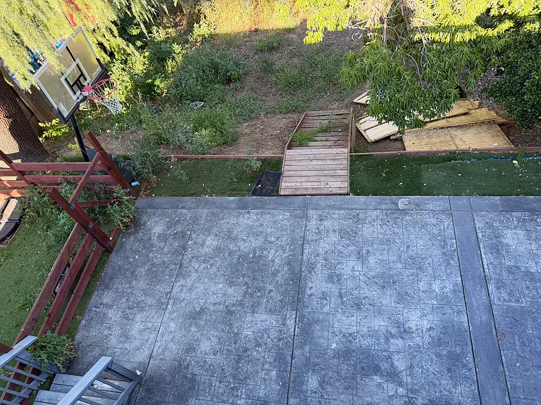 2101 Biglow Dr — Photo 9