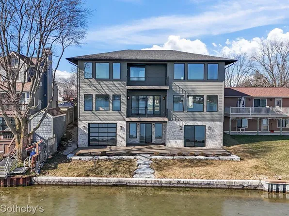 15085 Marl Dr, Linden, MI 48451