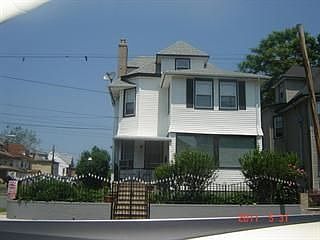 2nd image of 491-493 15th Ave