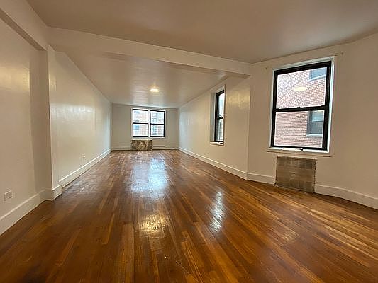 1st image of 275 Clarkson Ave #632