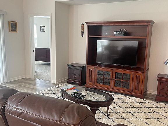 3rd image of 2636 Maymont Ct
