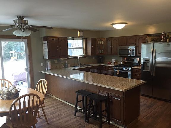 3rd image of 3308 Sherman Park Dr