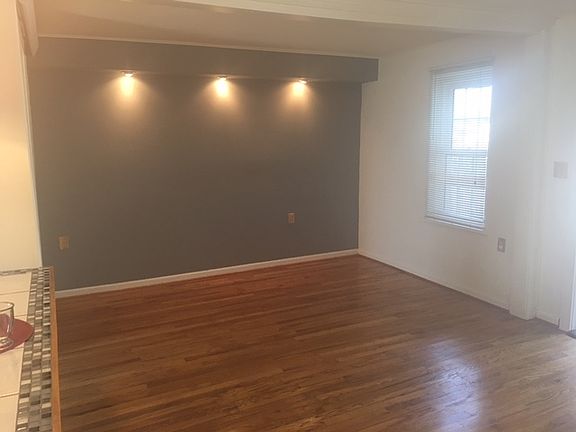 3rd image of 568 N 6th St