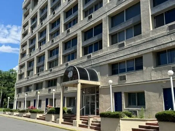 40 Fayette St APT 57, Perth Amboy, NJ 08861